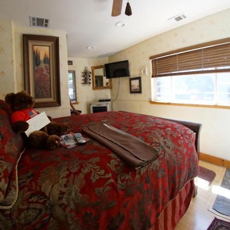 Fleur De Lac Europeran Inn Lake Arrowhead Zewnętrze zdjęcie